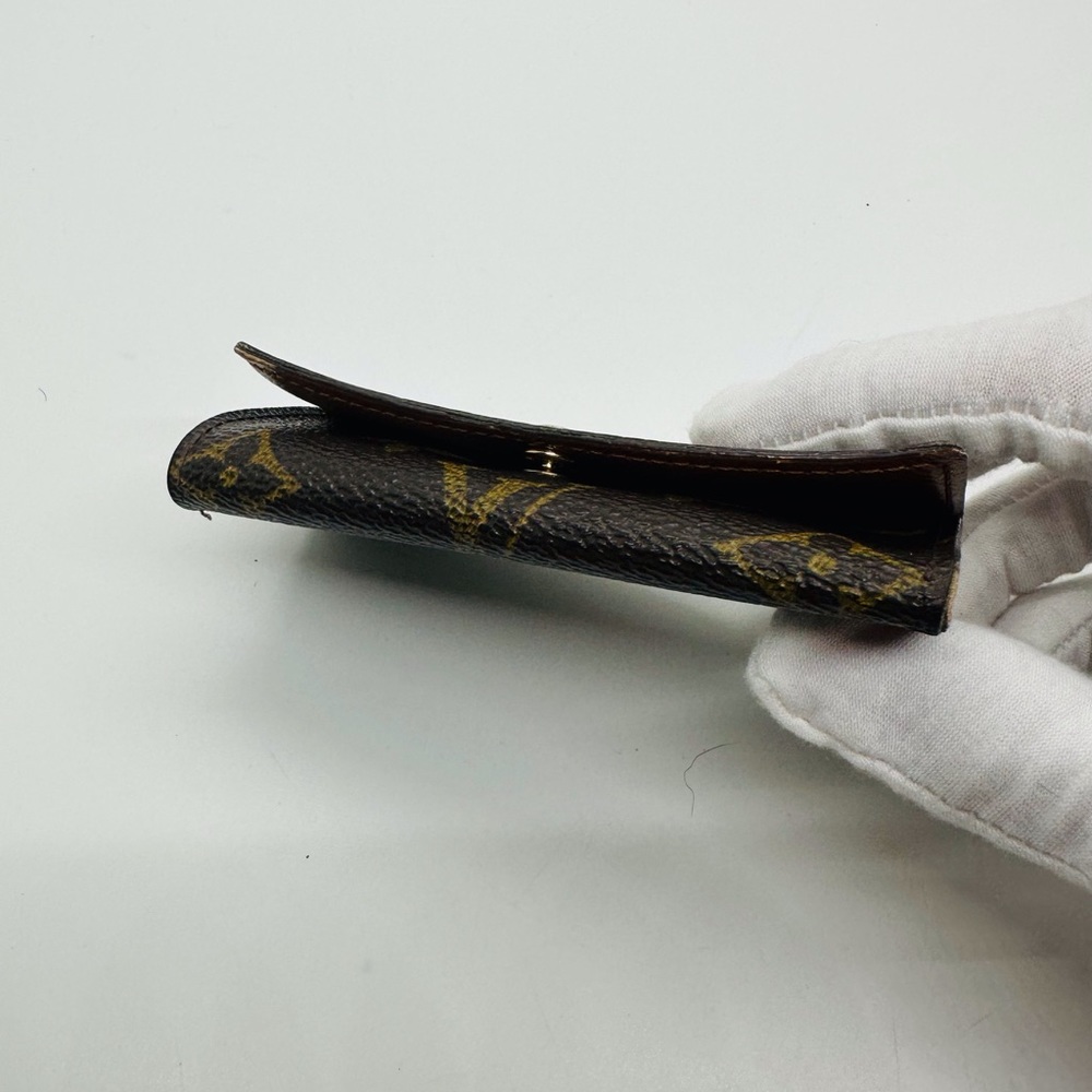 Authentic Louis Vuitton 4 Key holder - Picture 3 of 7